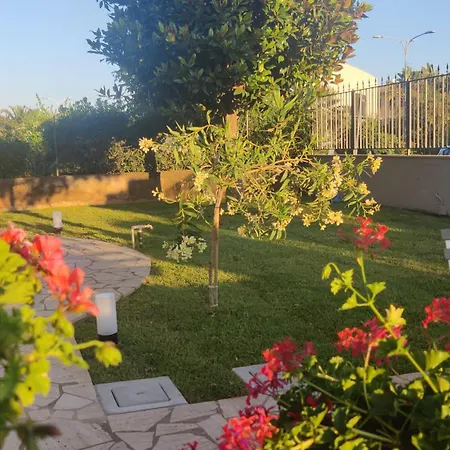 בית אירוח In אבולה